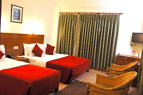 Deluxe Family Room