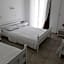 Armadoros Hotel / Ios Backpackers