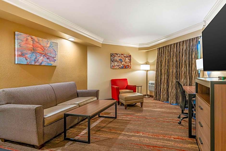 Best Western Plus Wine Country Inn & Suites