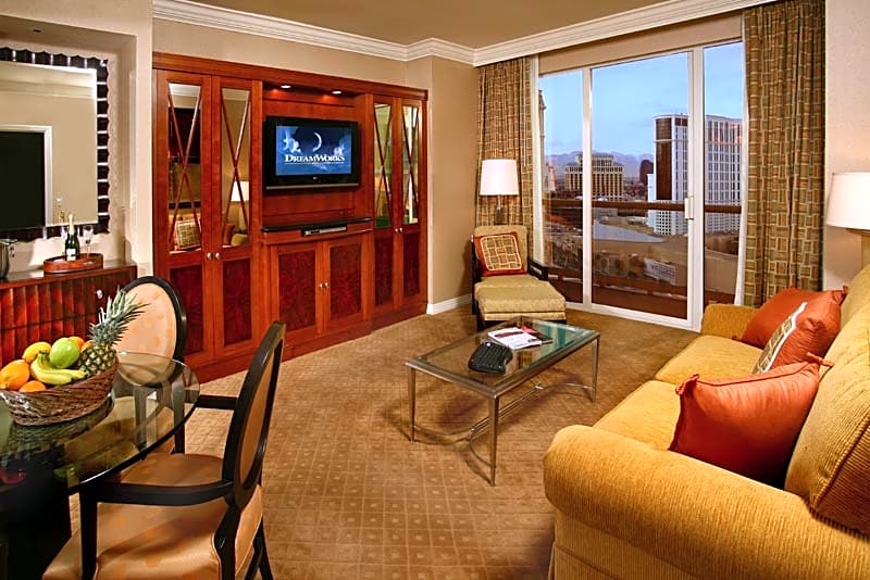 Luxury Suites Int'l at The Signature