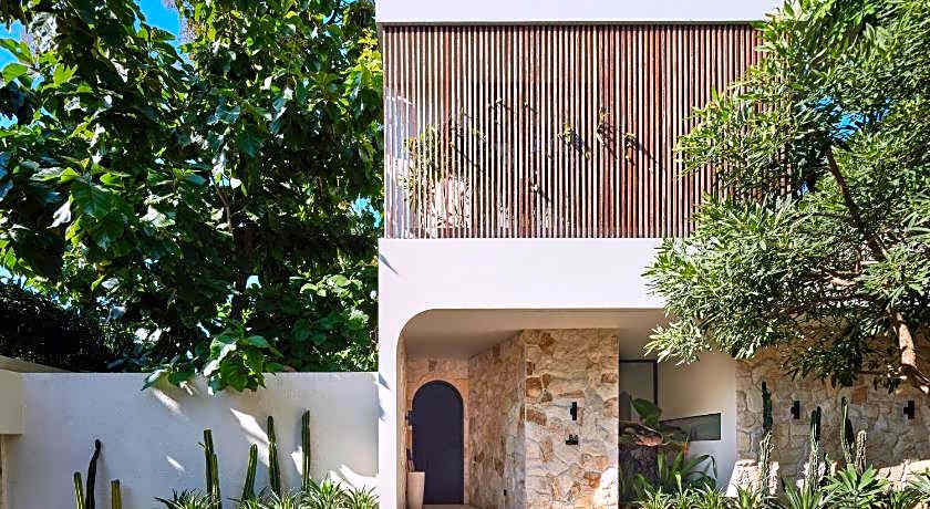 Lyvin Bingin Villas