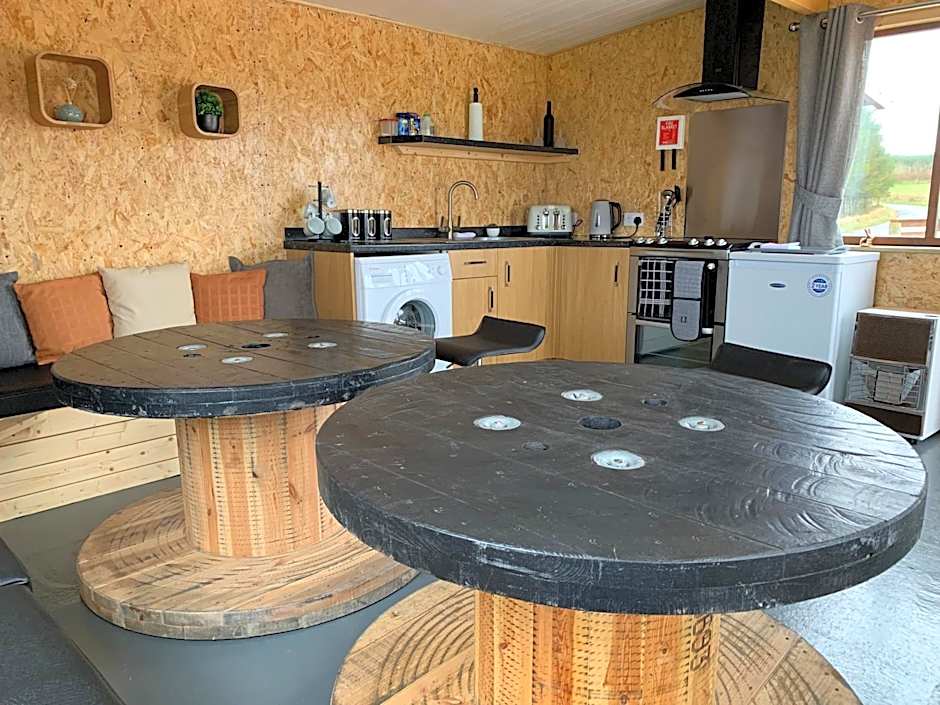 AC/DC Glamping
