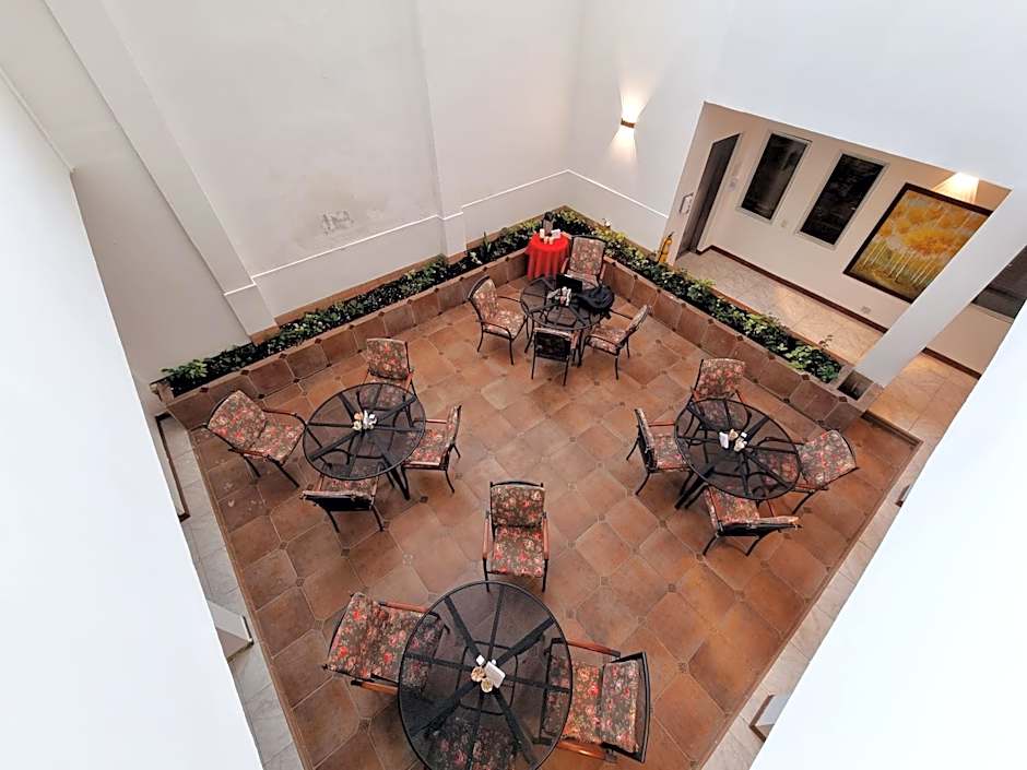 Hotel Karlo
