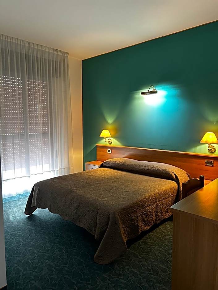 Hotel Rey's