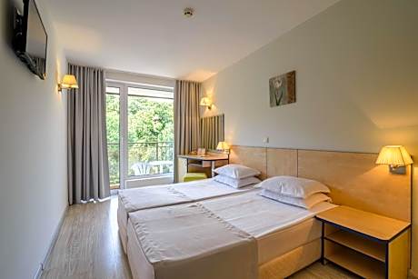 Family Room - Two Rooms with connecting door, 4 beds, Park View and Balcony