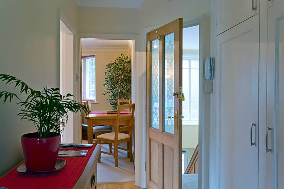 Poplar House Serviced Apartments