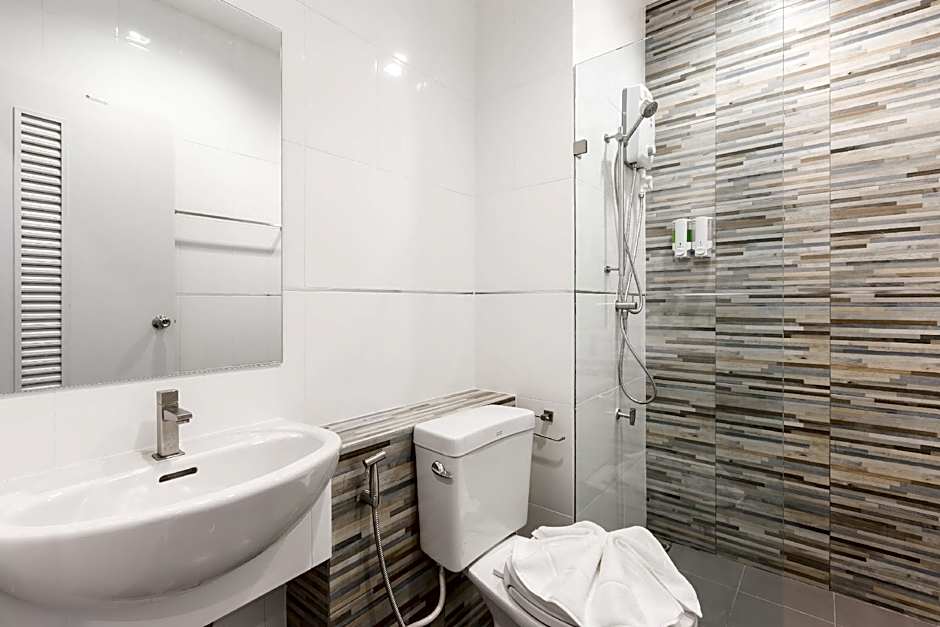 Evergreen Suite Hotel