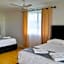 The Queenslander Motel