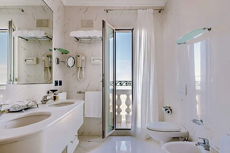 Casa Bianca Al Mare