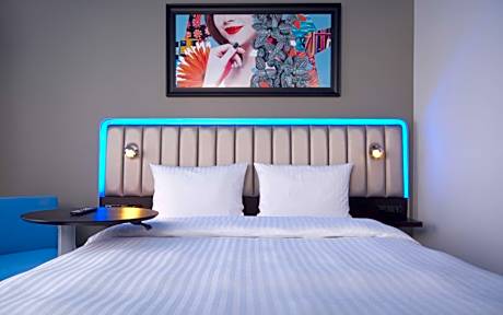 Standard Room with Old Town View