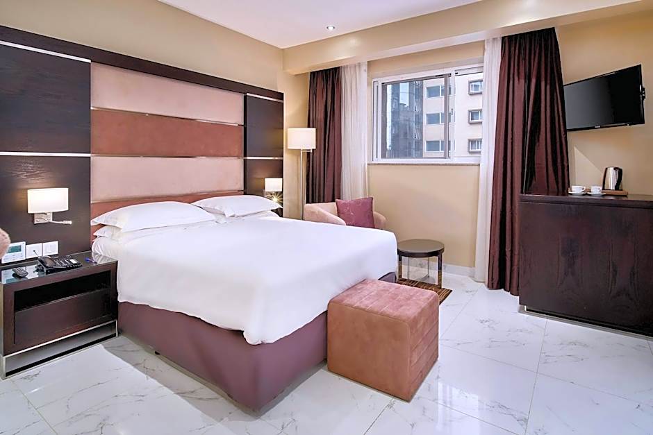 Protea Hotel by Marriott Kampala Skyz