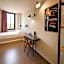 7Art Hotel