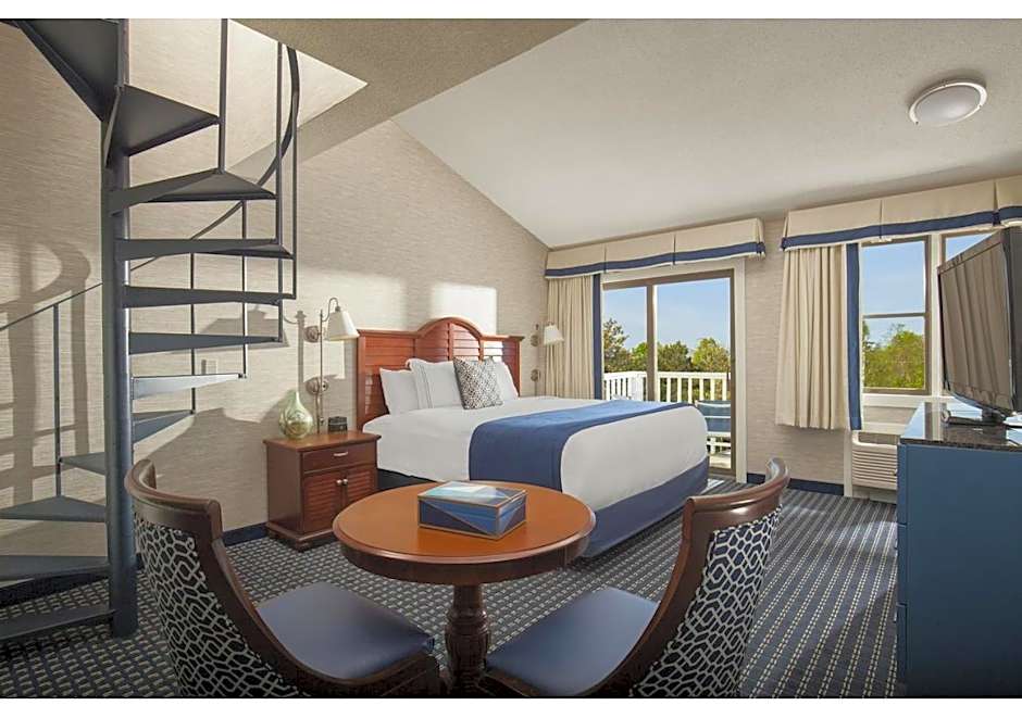 Hyannis Harbor Hotel