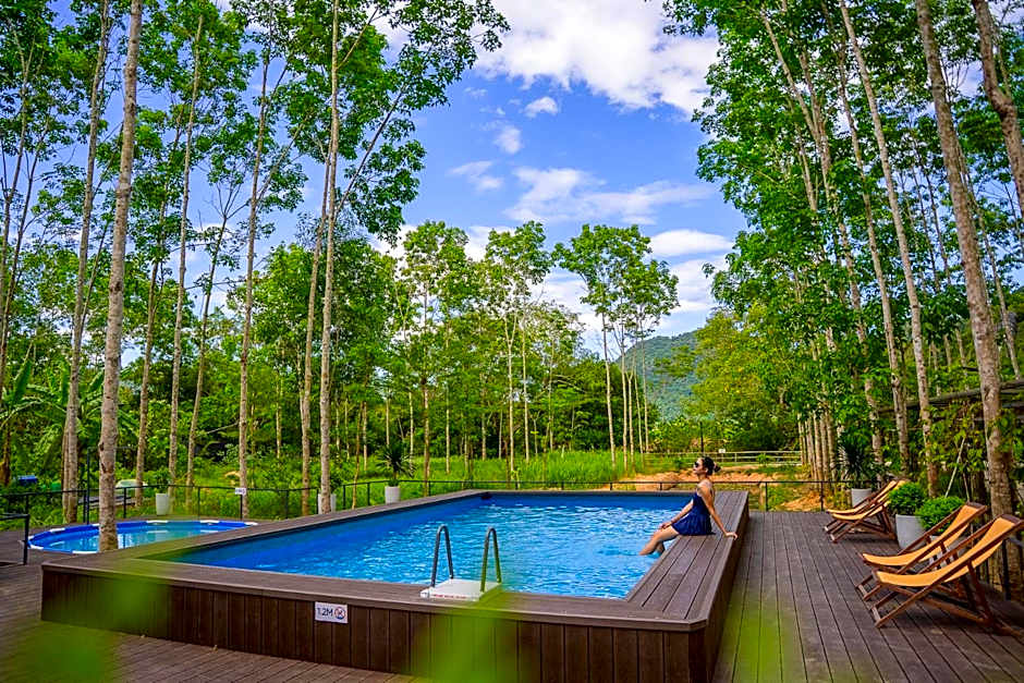 Blue Diamond Retreat
