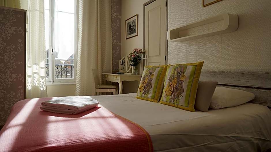 Photo 1 of 28 of Double Room