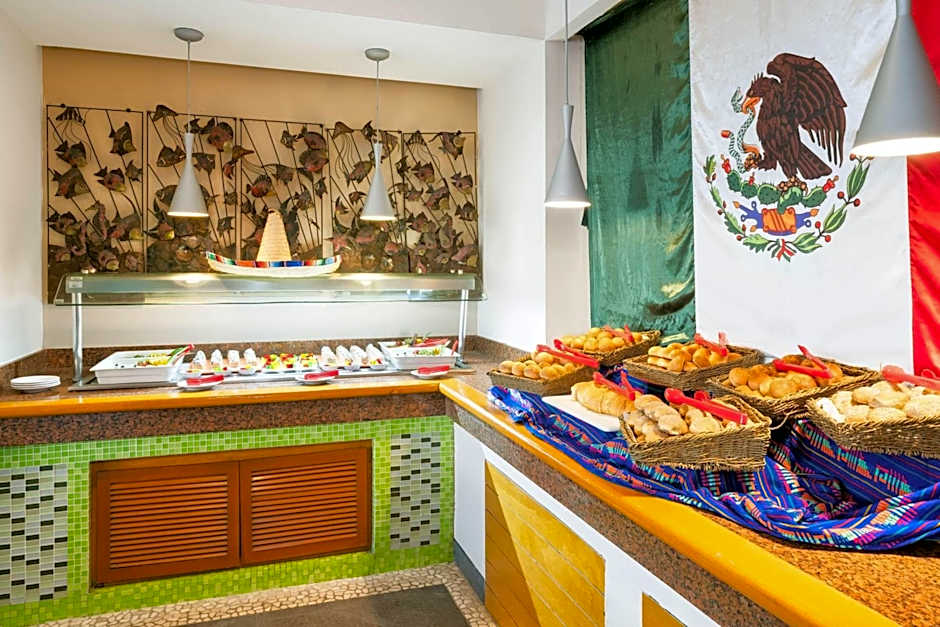 Grand Decameron Los Cabos, A Trademark All Inclusive Resort