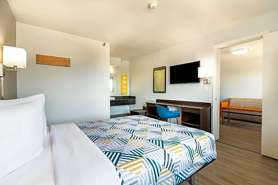 Motel 6-Rolling Meadows, IL - Chicago Northwest