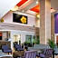 Comfort Suites Maingate East