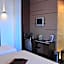 Hotel In - Lounge Room