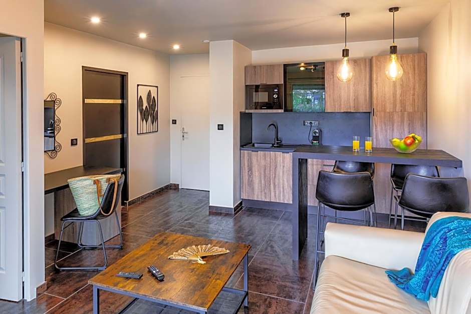 Le Jardin de Babylone Résidence Festive & Naturiste "réservé aux couples uniquement"