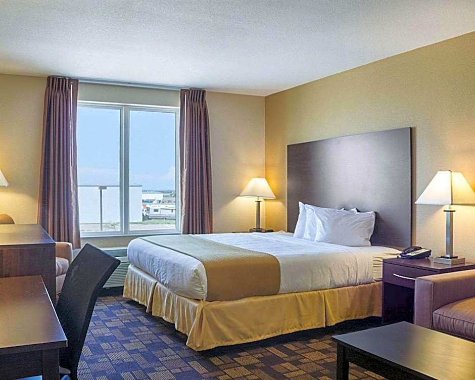 Quality Inn & Suites Minot North
