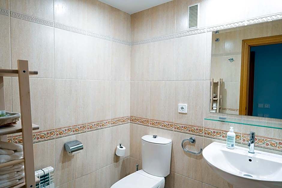 Apartamentos GO - Génova Parquesol - Parking Gratuito-Zona libre de bajas emisiones