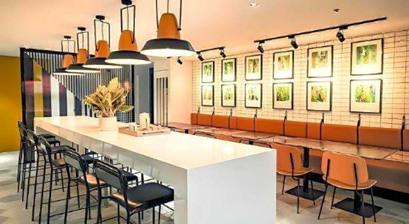 Avior Hotel