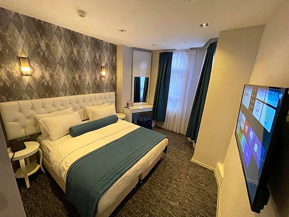 Weingart Seaside Hotel