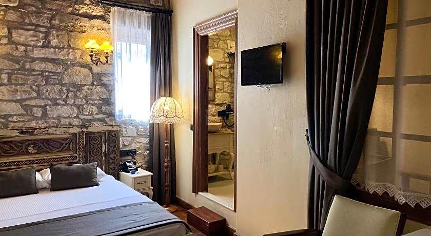 Urla Taş Konak Otel