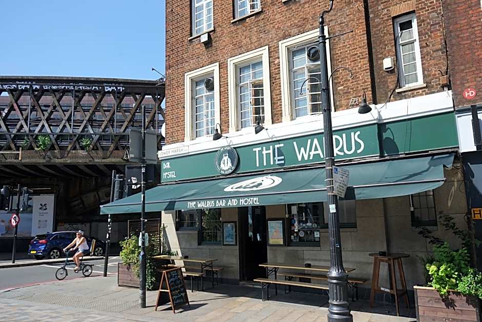 The Walrus Bar and Hostel