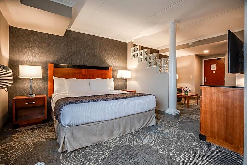 Monte Carlo Inn Barrie