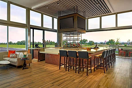 Hyatt Place Pena Station/Denver Airport