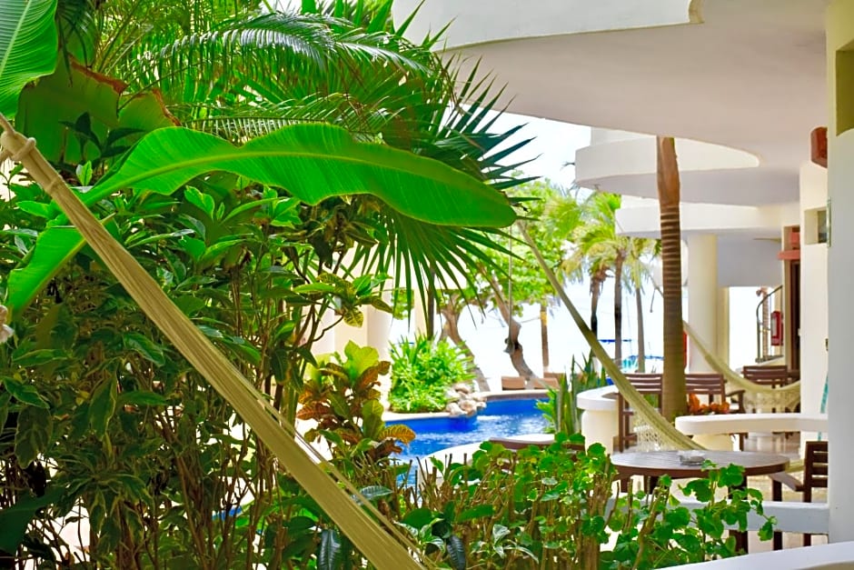 Playa Palms Beach Hotel