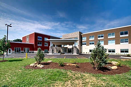 Holiday Inn Express & Suites Galesburg By IHG