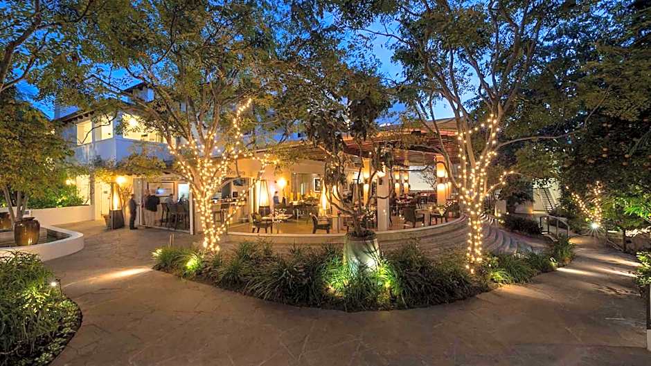 Sunset Marquis Hotel