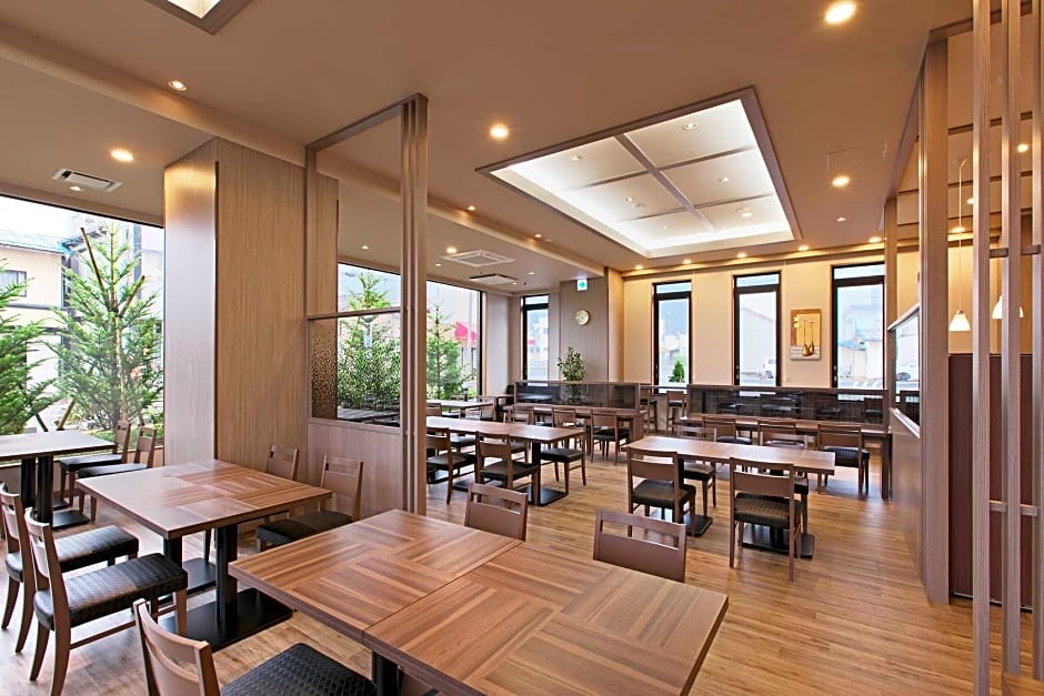 Hotel Route Inn Grand Nakano Obuse -Shinshu Nakano Ekimae-
