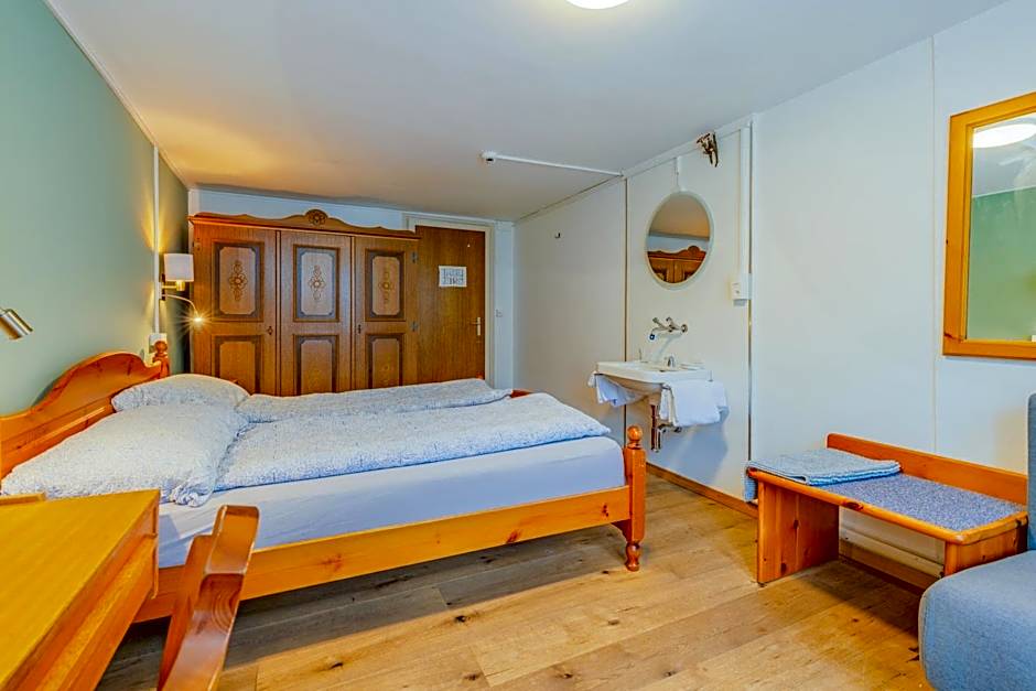 self-check-in Hotel Regina Beatenberg