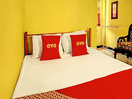 OYO 92215 Ampiran Bromo Syariah