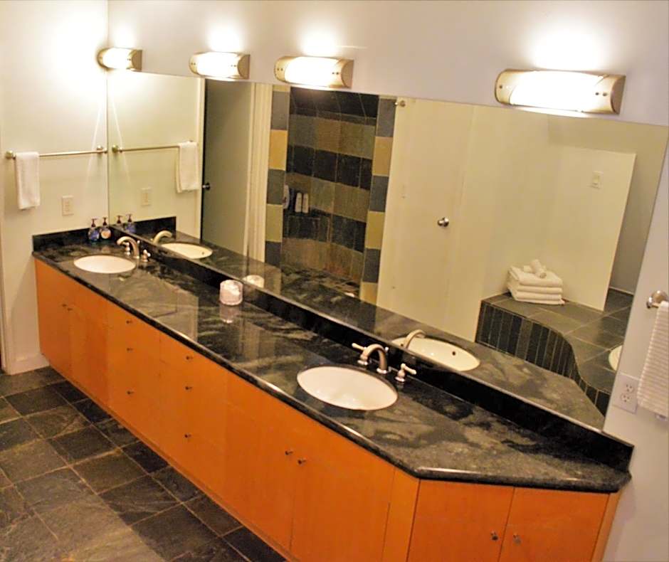 Modern B & B