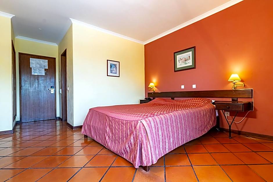 Hotel Colina Dos Mouros