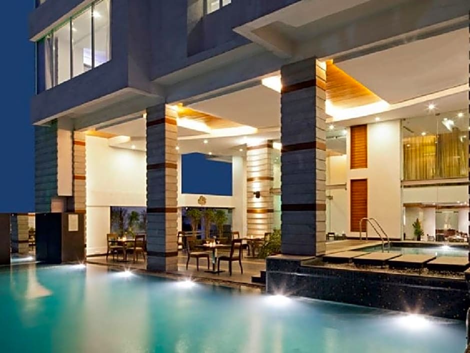 Adarsh Hamilton Hotel