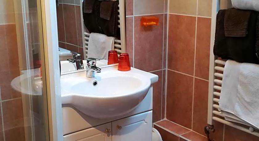 La Ferme de l'isle et sa Roulotte