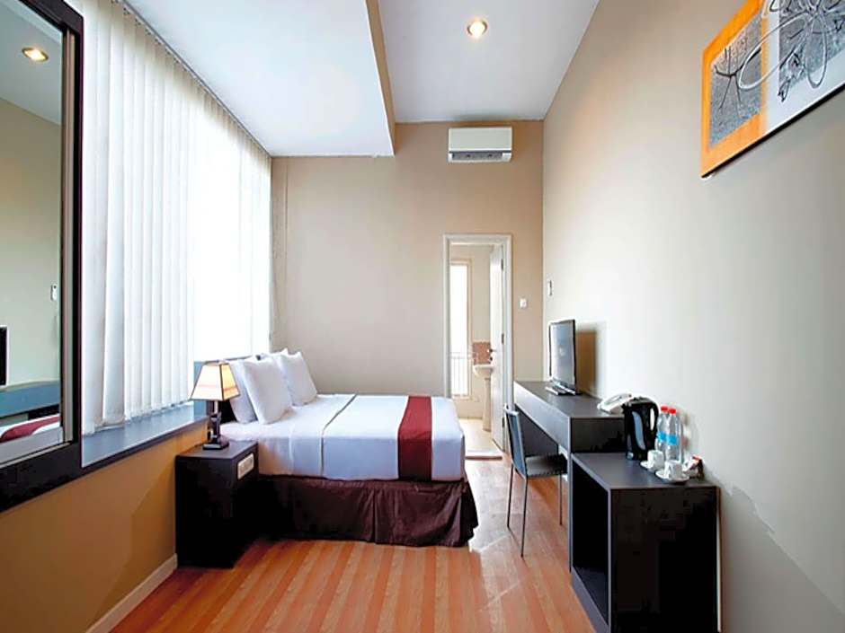 Sunset Point Hotel Seminyak