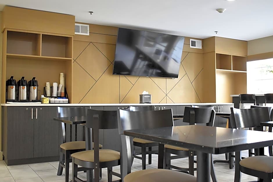 MainStay Suites Knoxville Airport