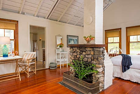 Queen Room with Balcony