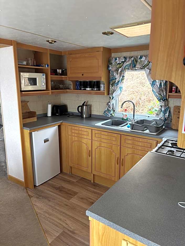 Hilltop Hideaway 2 Bed Caravan with Panoramic Town Scenery in Aberystwyth Holiday Village F8
