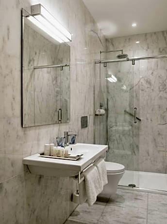 Harbour View Room (2 Twin Beds)