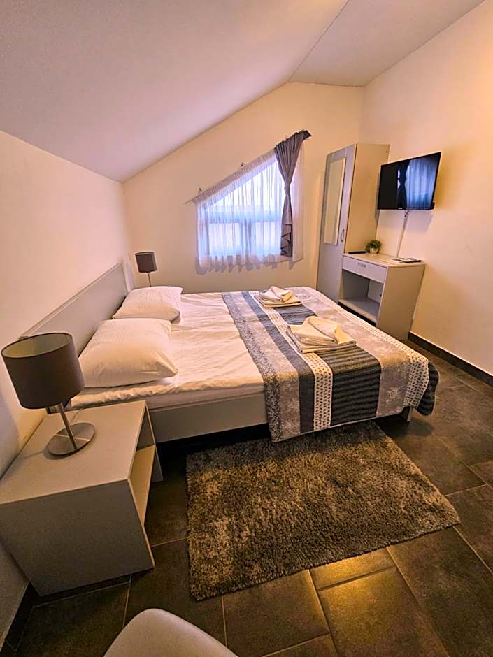 Filipovic rent a car & apartments