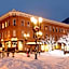 Independence Square 300, Nice Hotel Room with Great Views, Location & Rooftop Hot Tub!