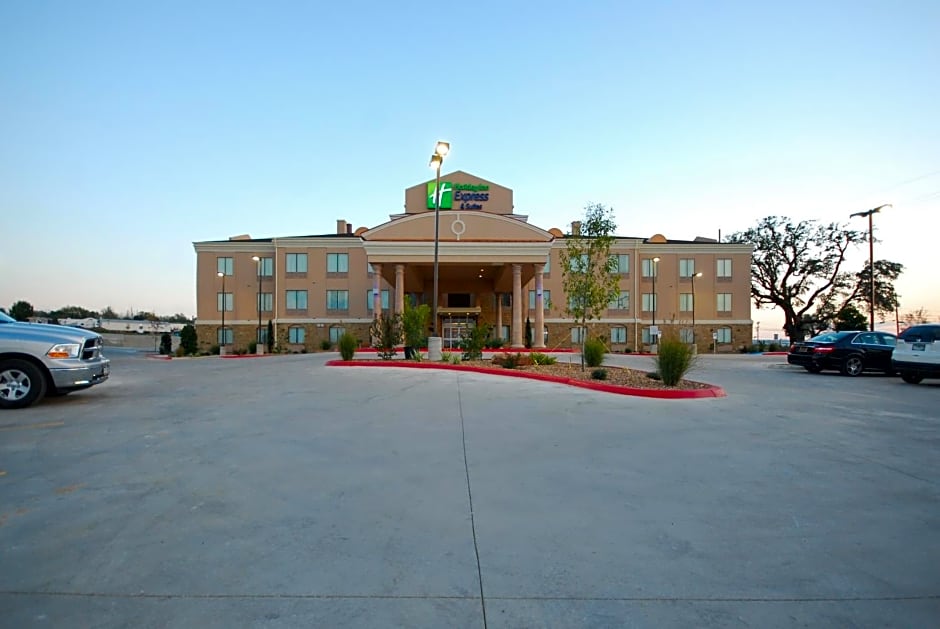 Holiday Inn Express & Suites Gonzales, an IHG Hotel